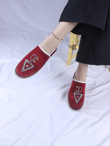 Idoukan avec perles de rocaille