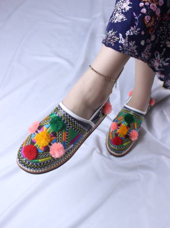 Idoukan Classiques à Pompons